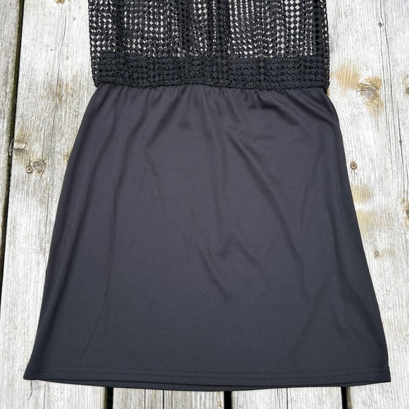 Forever 21⎪Black Knee Crochet Skirt - Picture 3 of 6